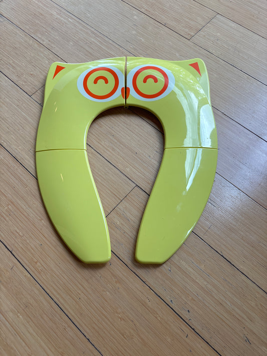 Travel potty seat EUC, foldable