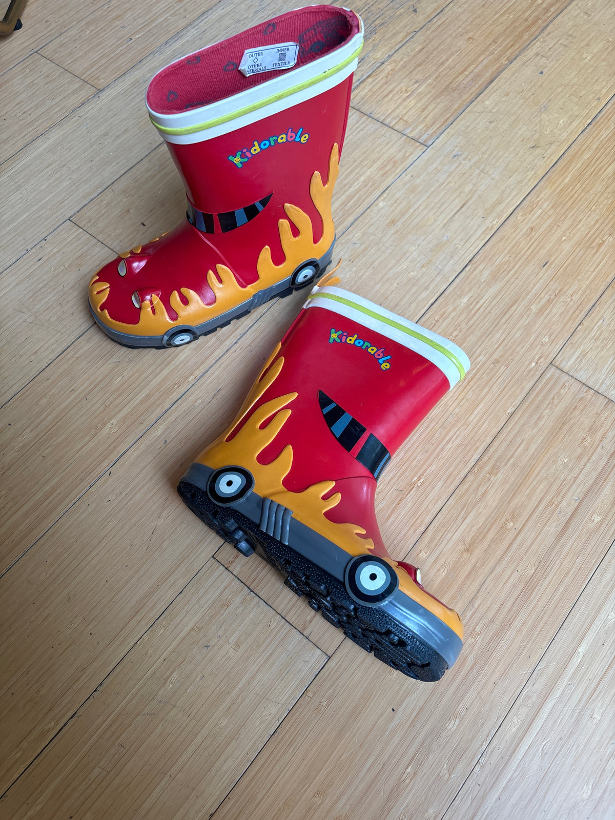 Rain boots, EUC, size 10 Kidorable, fire trucks - size Shoes - Toddler 10