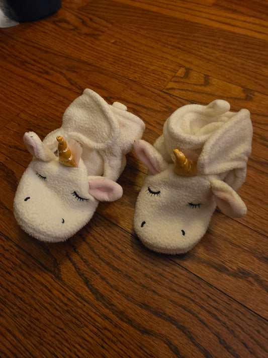 Winter booties unicorns, twelve to eigh