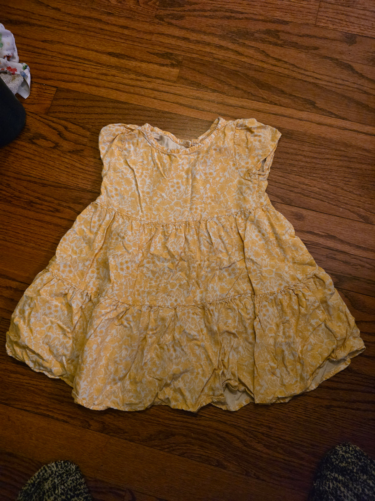 Yel floral back keyhole Kate and Jack prairie. S - size Toddler - 3T