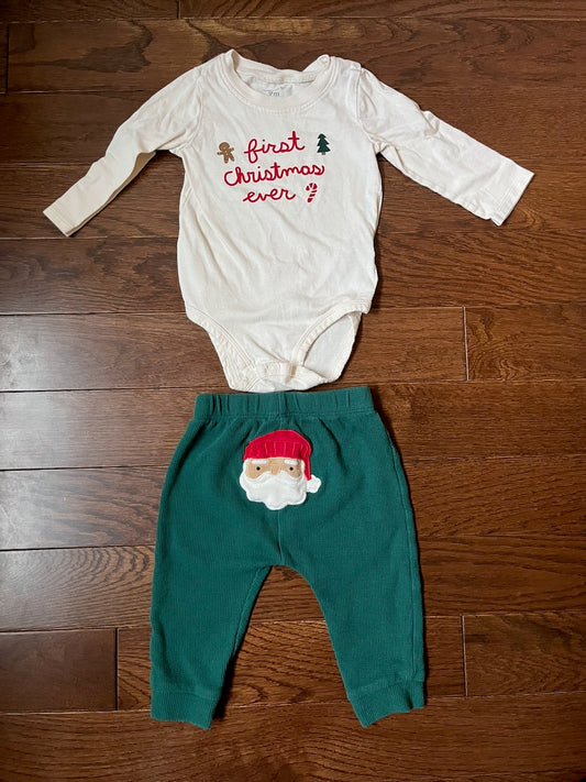 GUC First Christmas 9M Carters Outfit - size Month - 6-9 / 9M