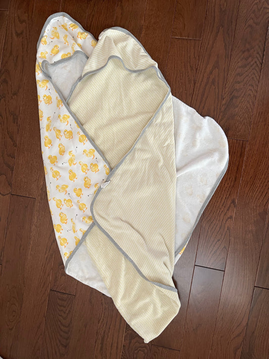 Burts Bees Baby Towels 2 Towels GUC