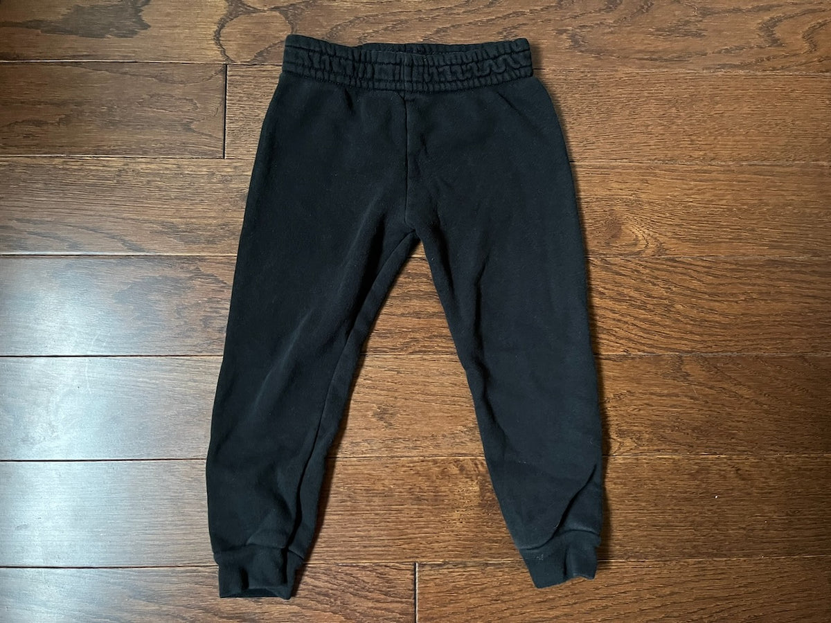 GUC Garanmials Sweats 2T Black Sweatpants - size Toddler - 2T
