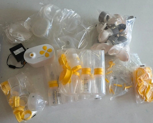 Medela Pump In Style TONS of Extra Parts