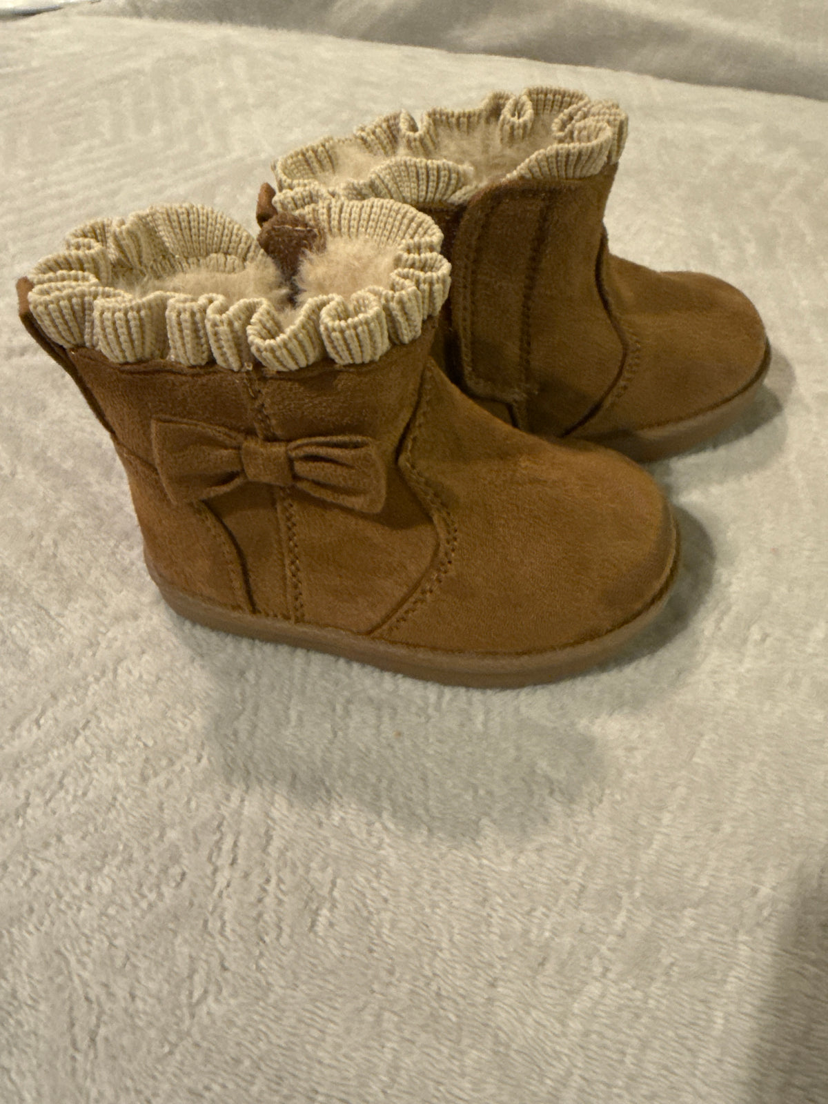 Brown Boots Wonder Nation - size Shoes - Toddler 4