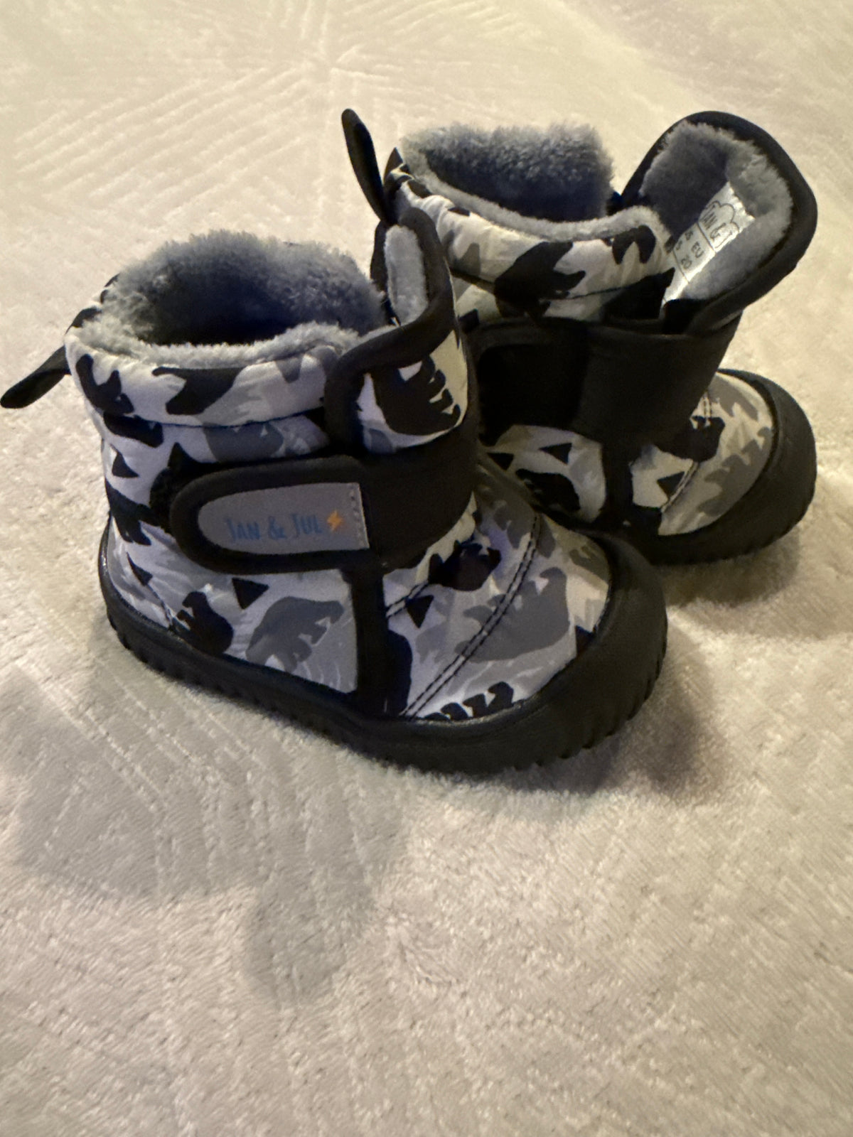 Jan & Jul Snow Boots Bears - size Shoes - Toddler 5