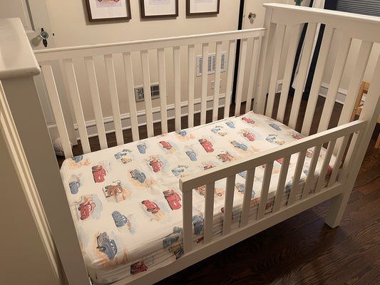 PotteryBarn Kendall Crib Incl toddler rail/conver