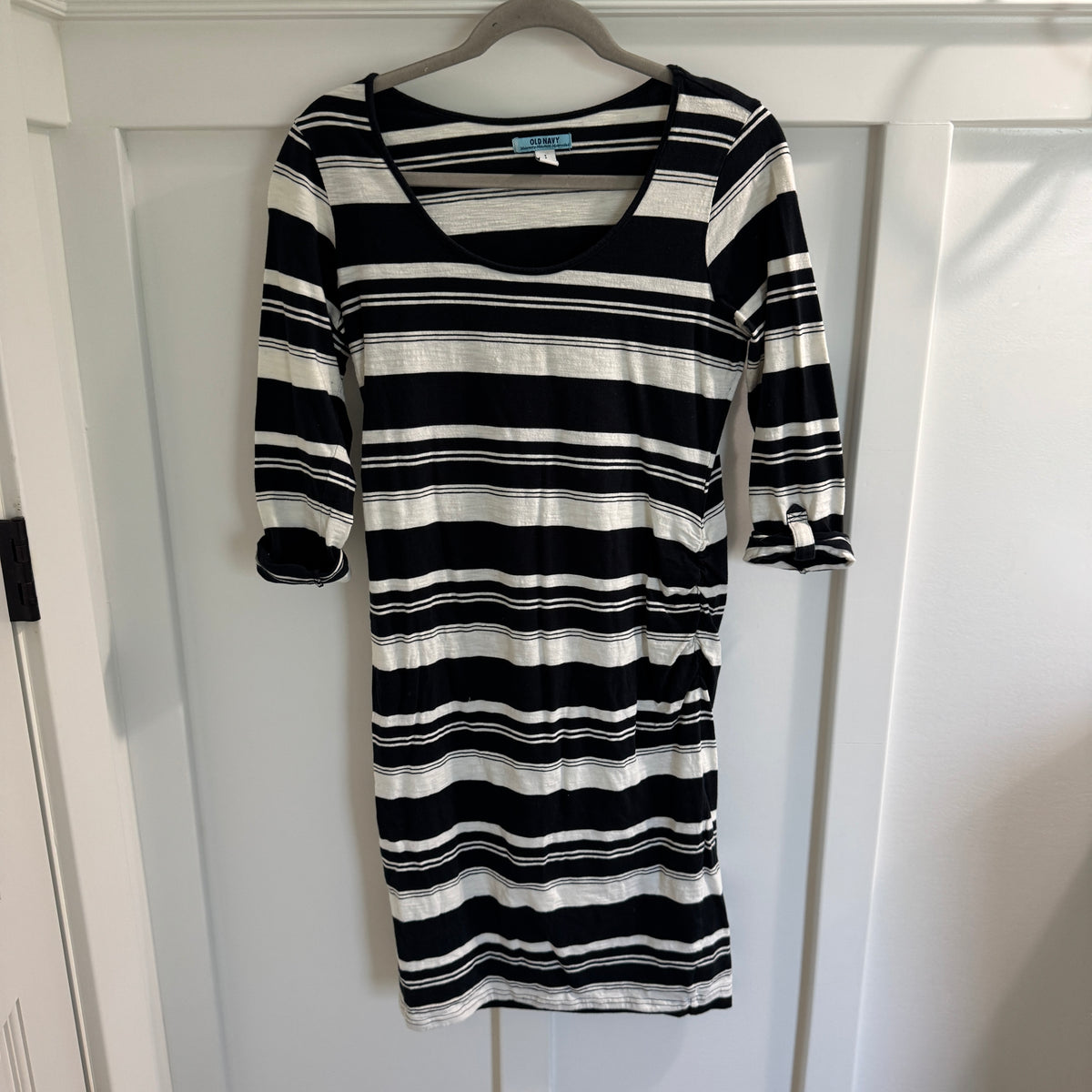 Old Navy Striped Maternity Dress - GUC - size Women - S (4/6)