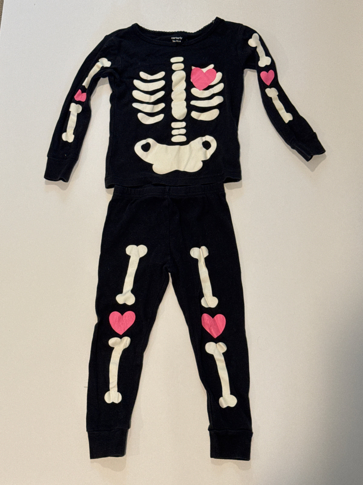 Carter's Glow Halloween Skeleton PJs - GUC - size Toddler - 2T