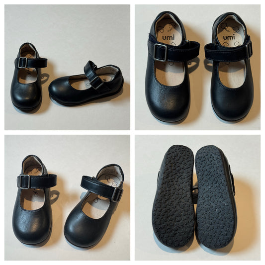 Navy Leather Mary Janes Umi - 6.5 - VGUC - size Shoes - Toddler 6 1/2