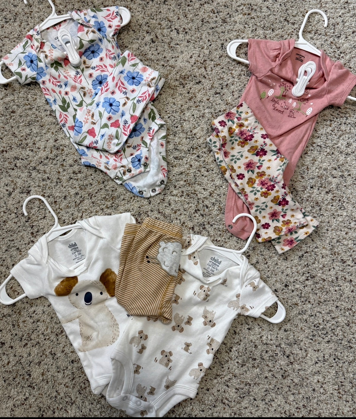 4 outfit bundle 4 tops, 3 pants - size Month - 0-3 / 3M