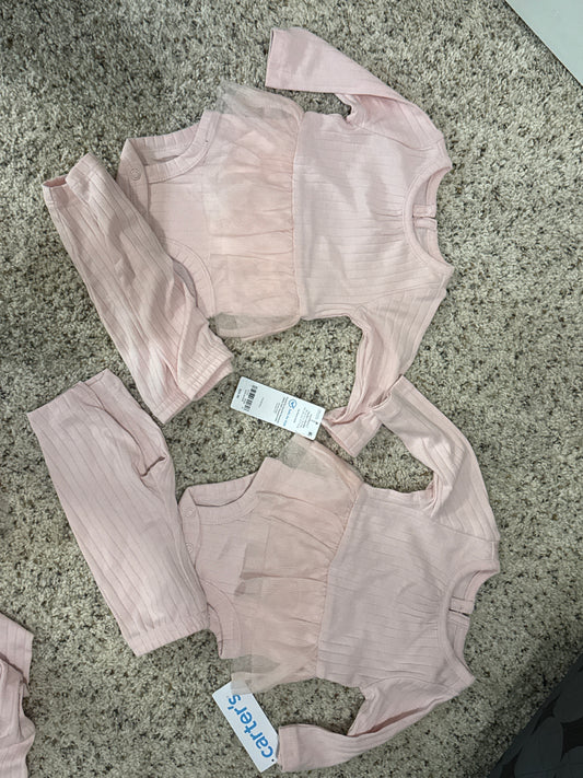 Newborn girl set pink NWT - size Month - Newborn
