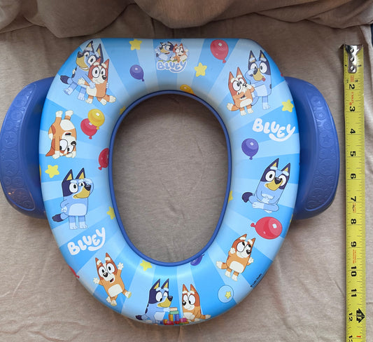 Bluey potty seat Lightly used & sanitized
