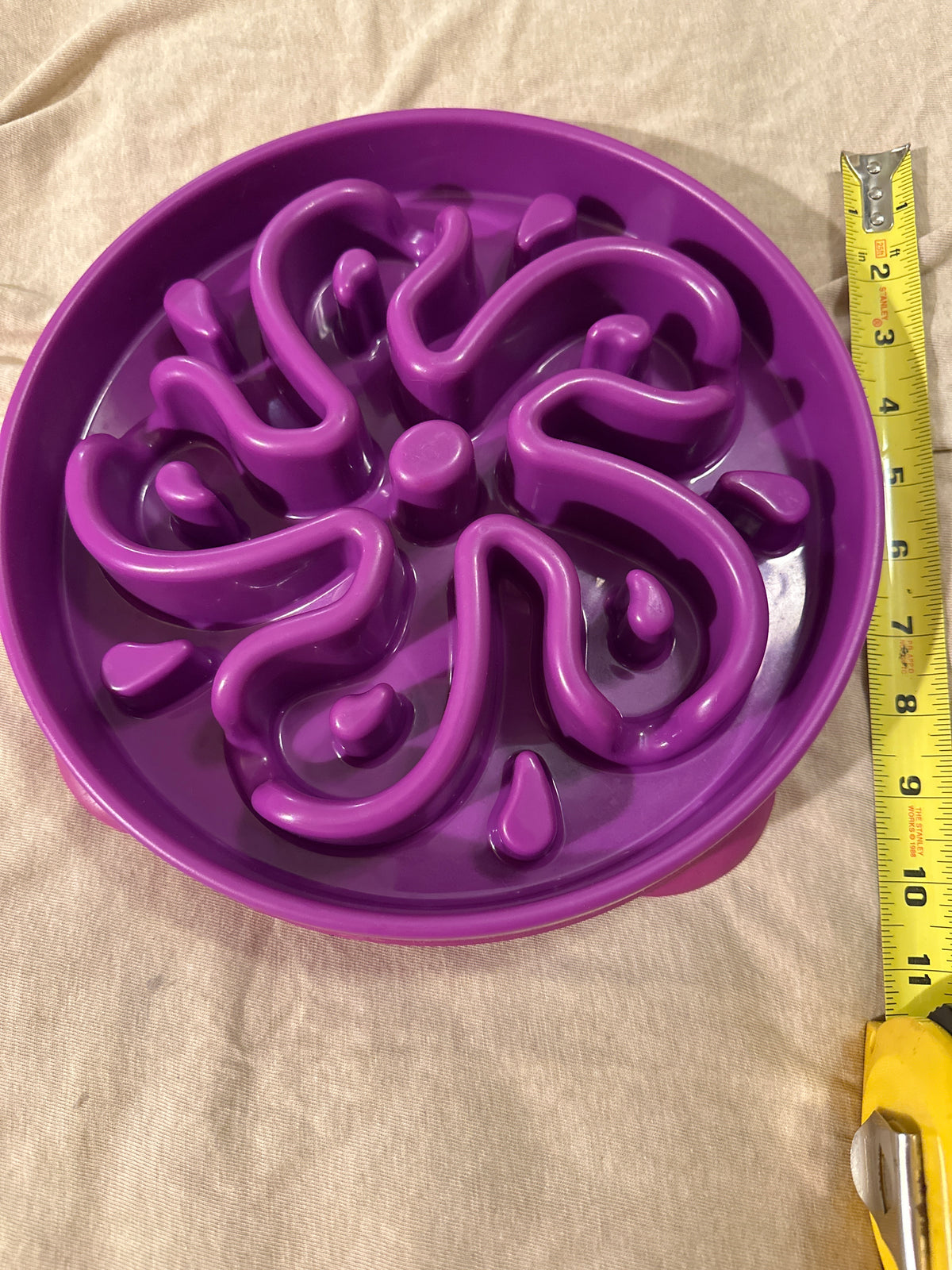 Slow feeder dog bowl Outward Hound