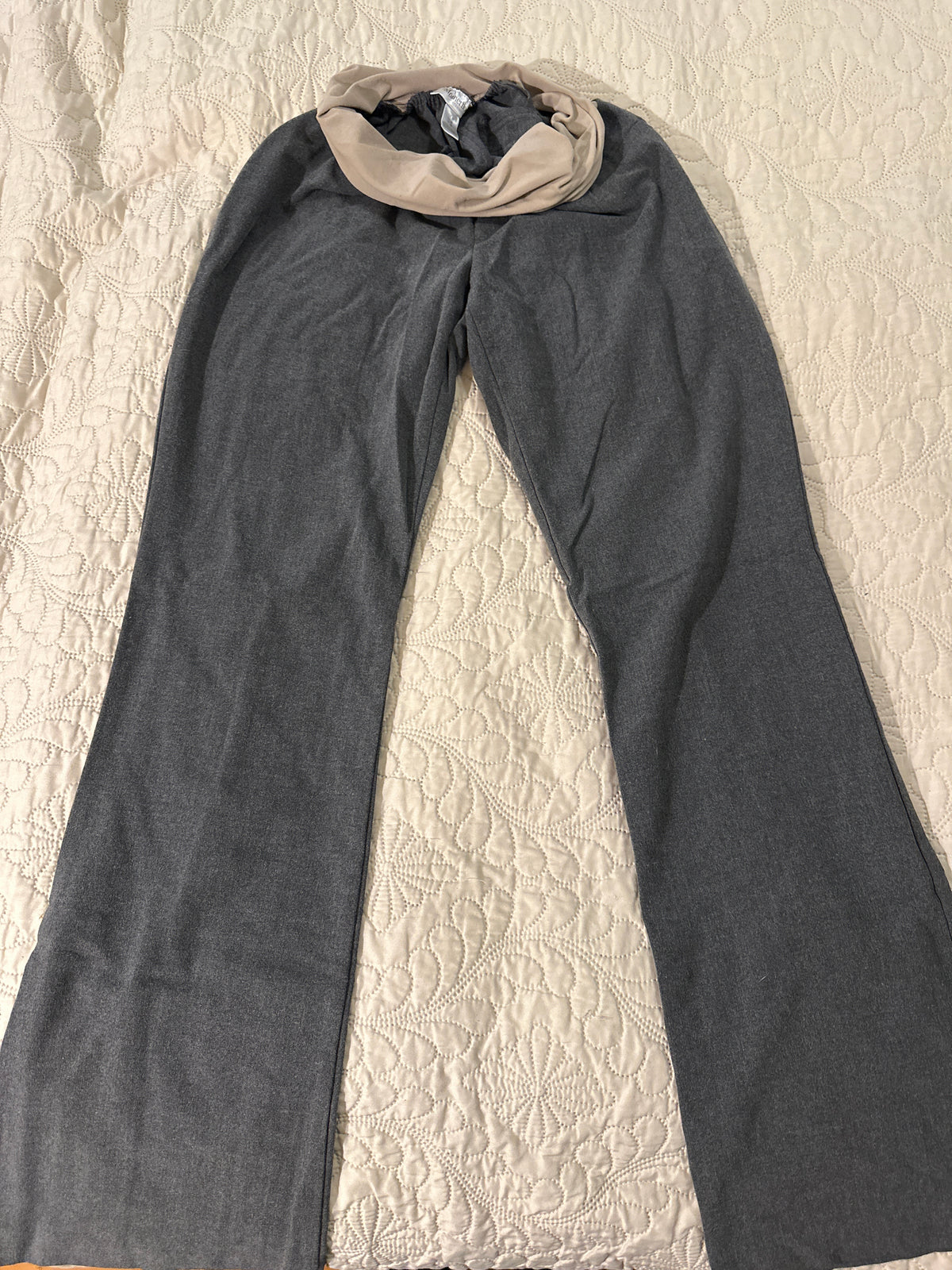 Motherhood maternity Wide leg work pant - size Women - M (8/10)