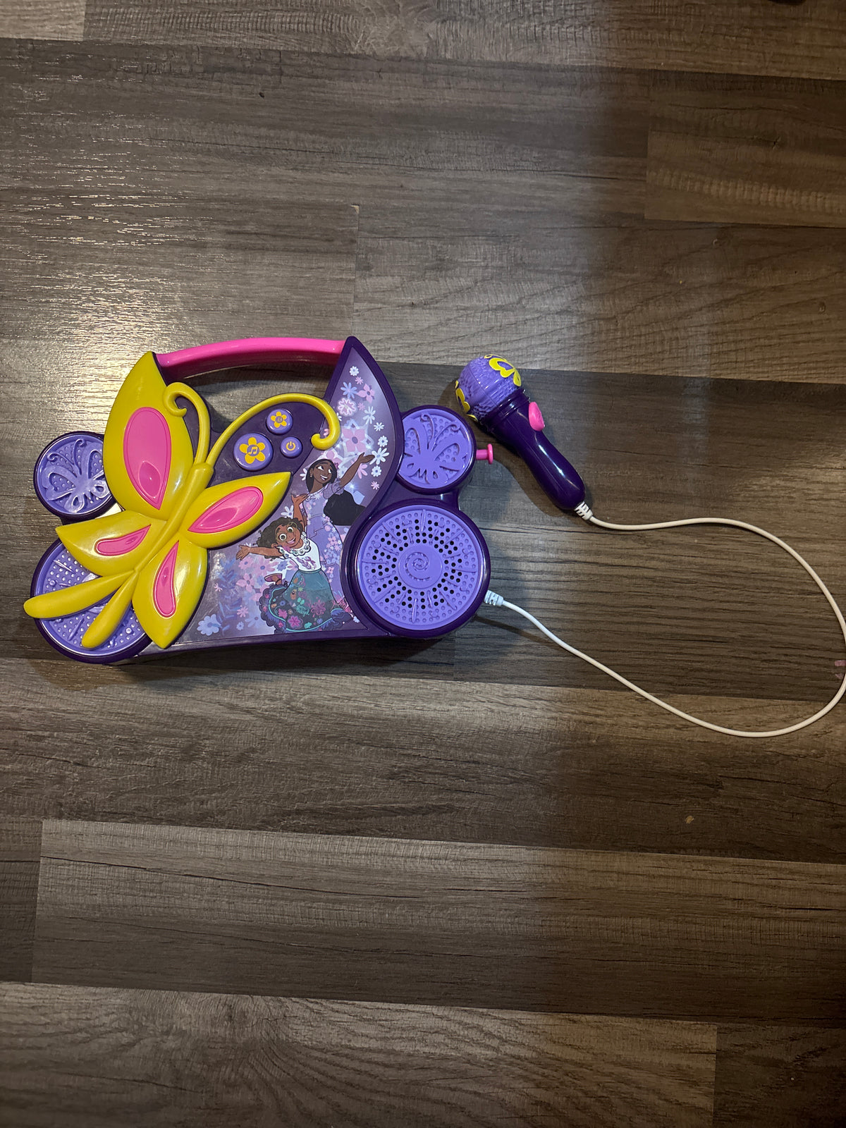 Encanto music boombox. Working, sings songs