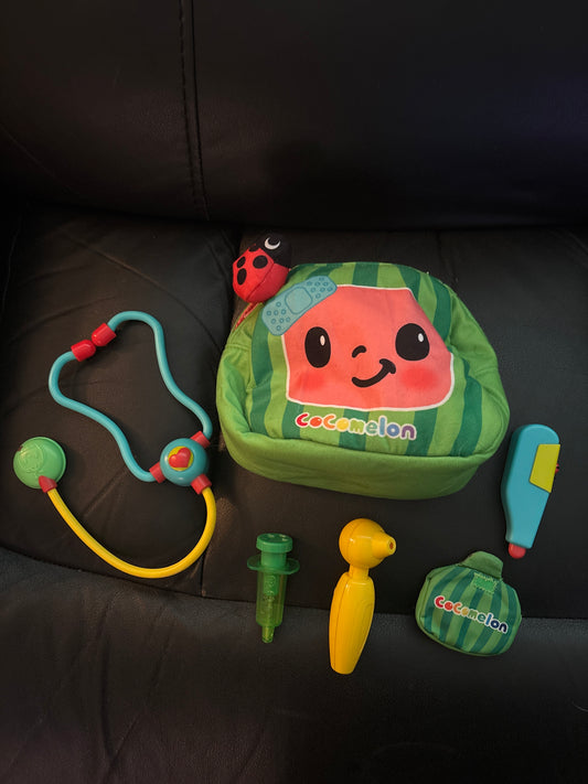 Cocomelon doctor kit. GUC