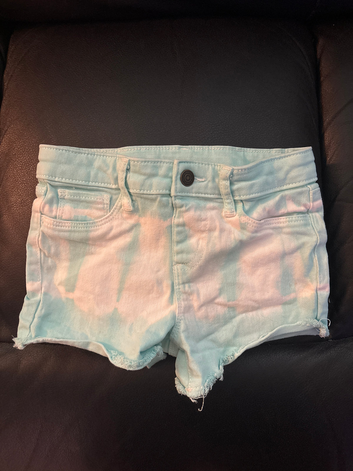 Tie dye shorts. Jumping bean - size Youth - 5 (XS)
