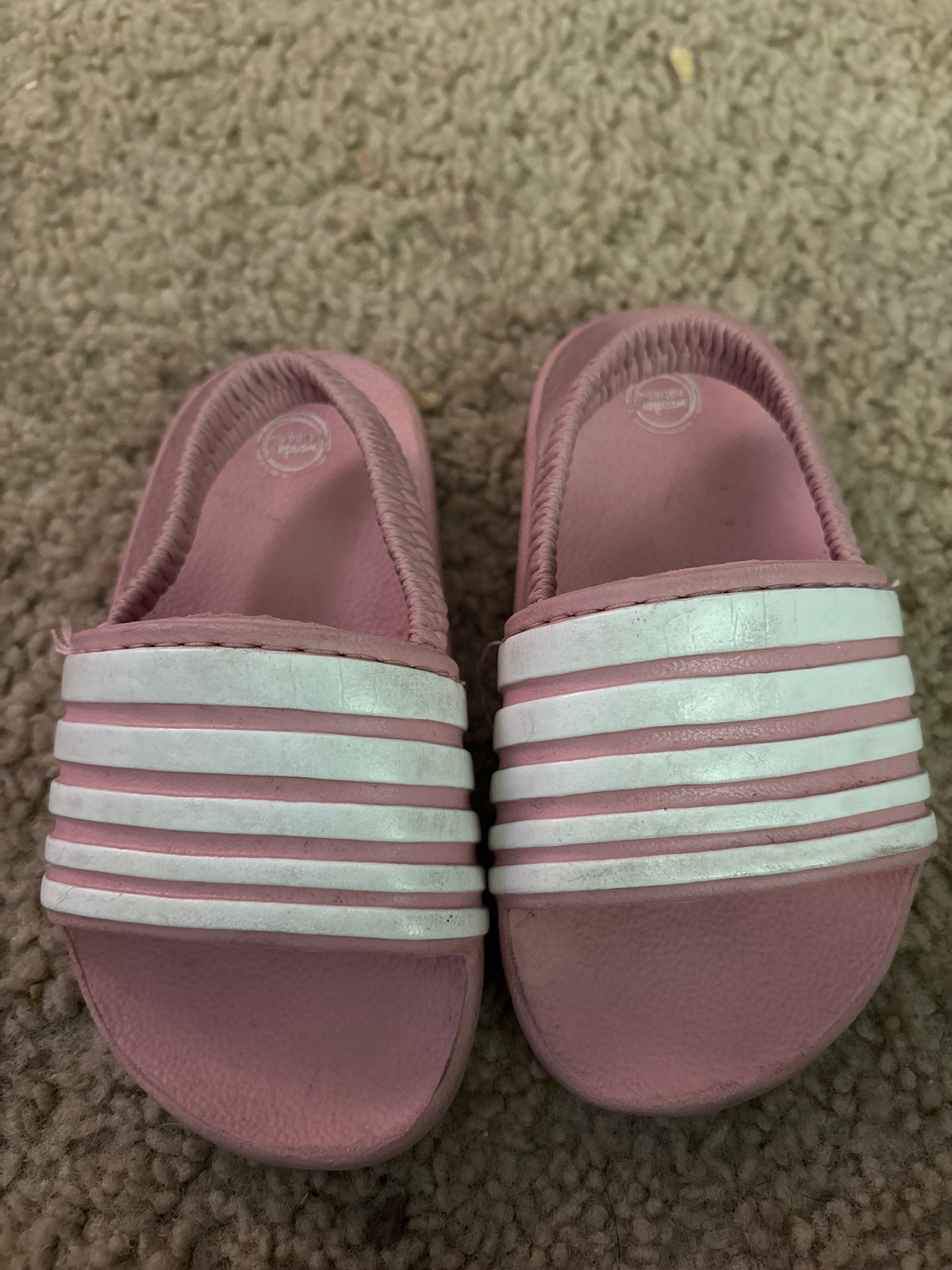 7/8 pink/white shoes. Elastic backs - size Shoes - Toddler 7 1/2