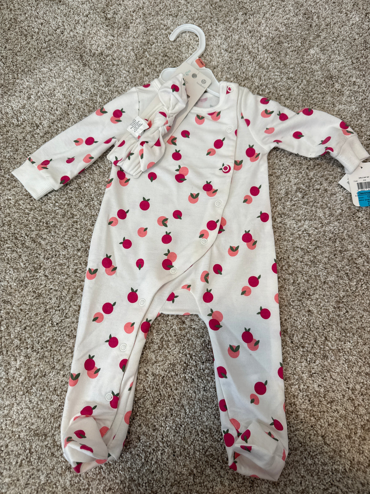 Footie pajamas NWT - size Month - 0-3 / 3M