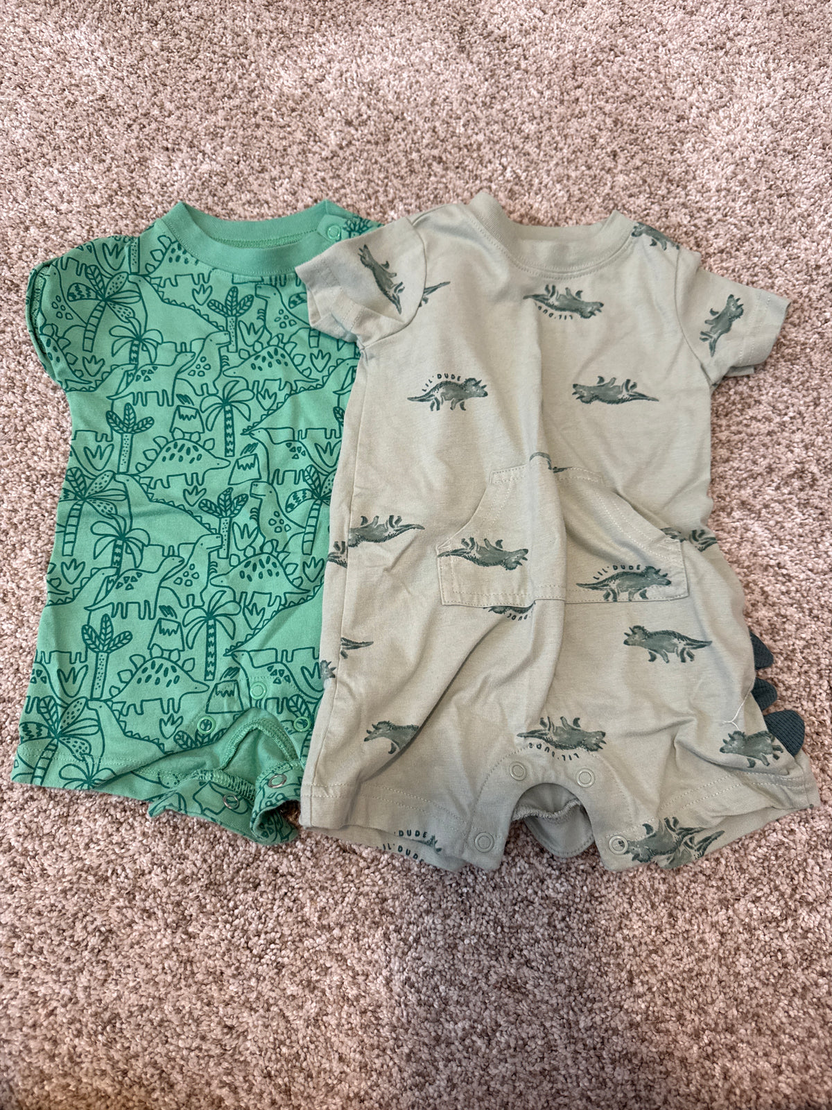Shortie onesies GUC - size Month - 3-6 / 6M