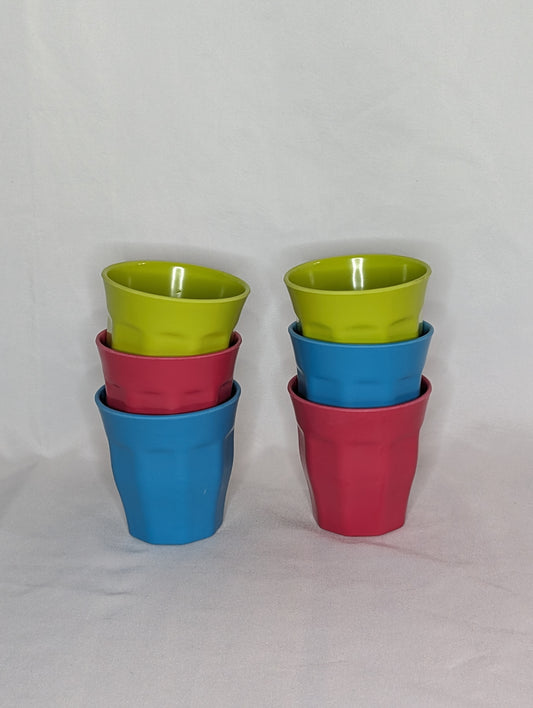 EUC set of 6 tumblers hold up to 8 ounces
