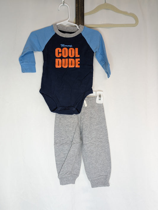 EUC 2pc Carter grey pant and l/s onesie Mommy's - size Month - 9-12 / 12M