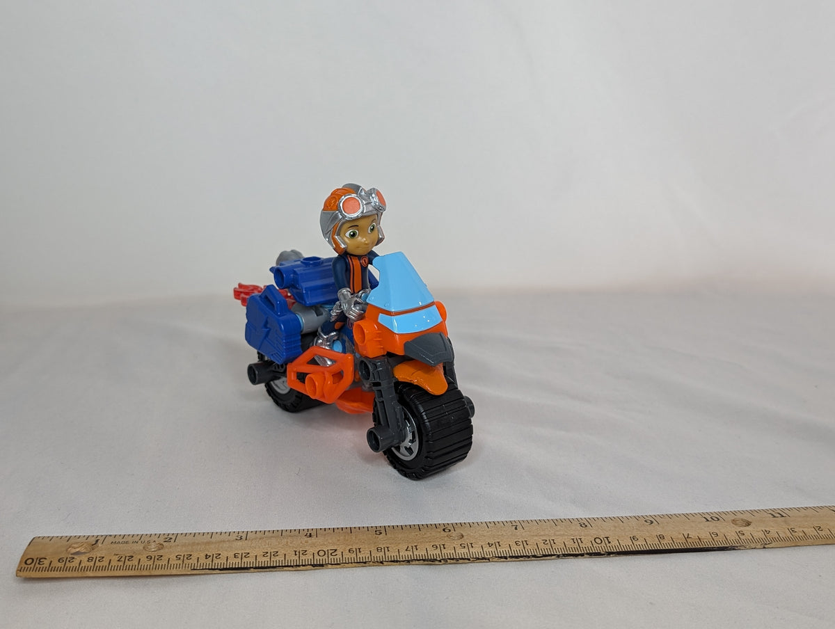 Rusty Rivets Supermoto w/pullback wheels & fig