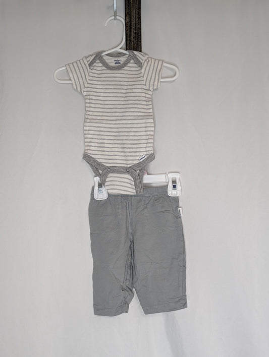 GUC Gerber 2pc, grey & white striped s/s onesie - size Month - 0-3 / 3M