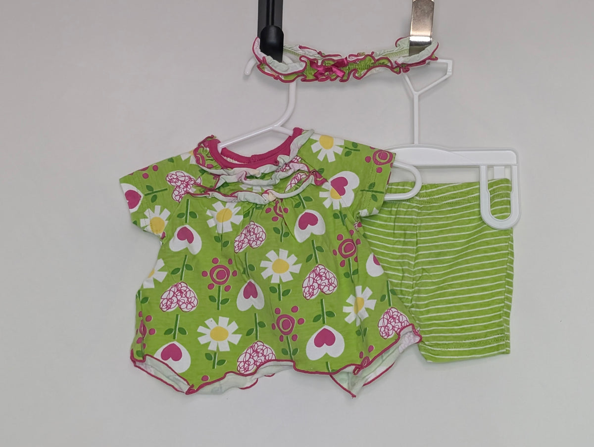 VGUC 3pc, lime & white striped shorts w/ lime & - size Month - 0-3 / 3M