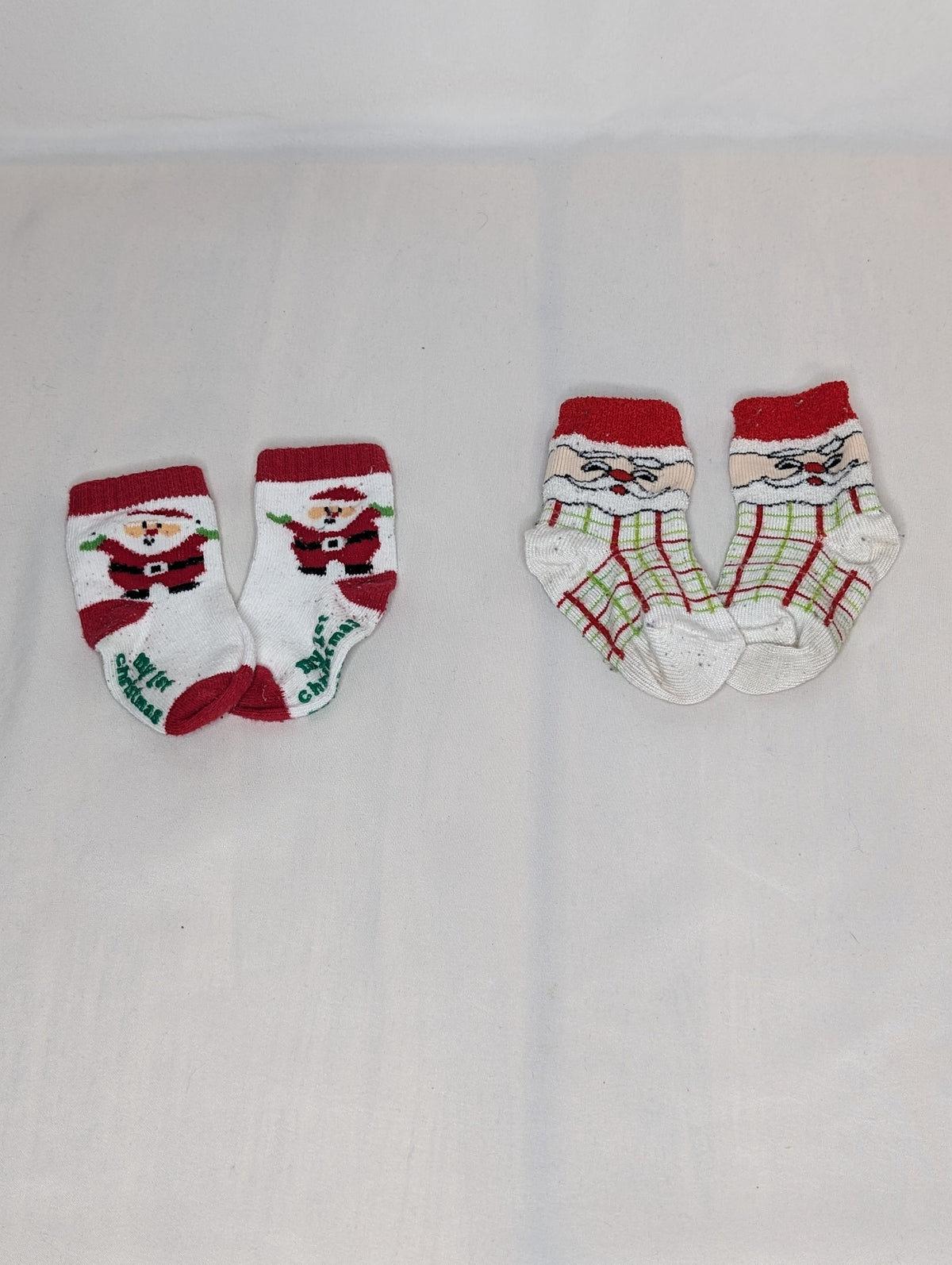 GUC 2 pr Christmas socks 3-12 months, white/red