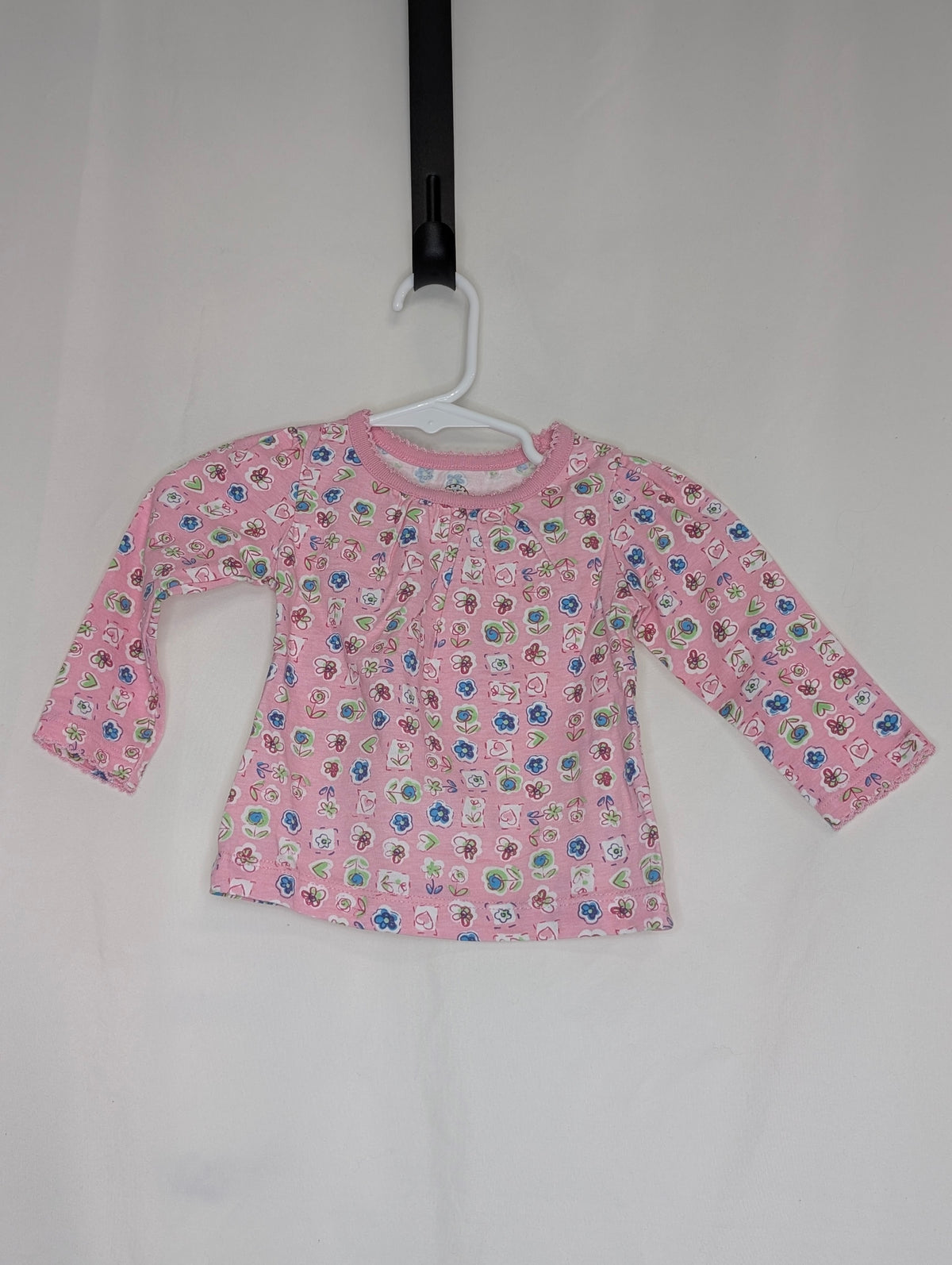 EUC l/s tee, pink w/ hearts & flowers all- - size Month - 9-12 / 12M