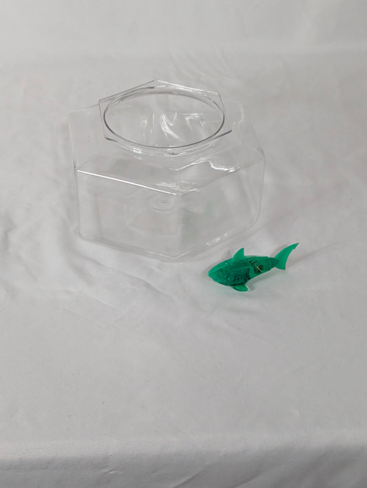 Hexbug Aquabot Shark, green. Fill plastic fish