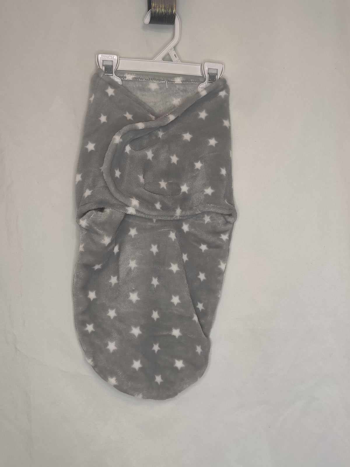 EUC minky fleece swaddle sack w/ velcro, grey w/ - size Month - 0-3 / 3M