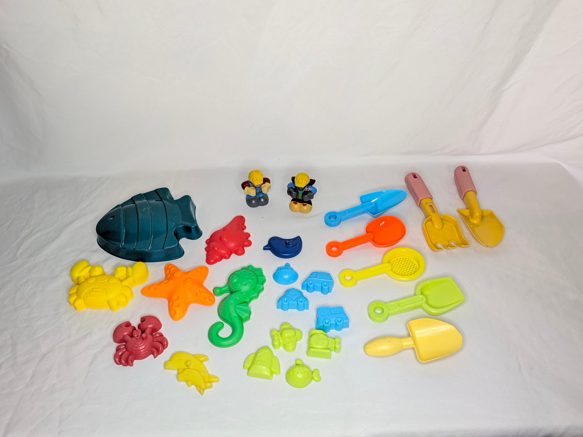 Lot of 25 sand toys. 16 molds-transport & sea