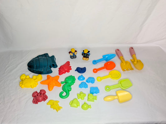 Lot of 25 sand toys. 16 molds-transport & sea