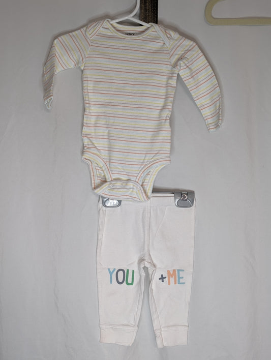 EUC Carter 2pc, l/s wht onesie w/ stripes, white - size Month - 3-6 / 6M