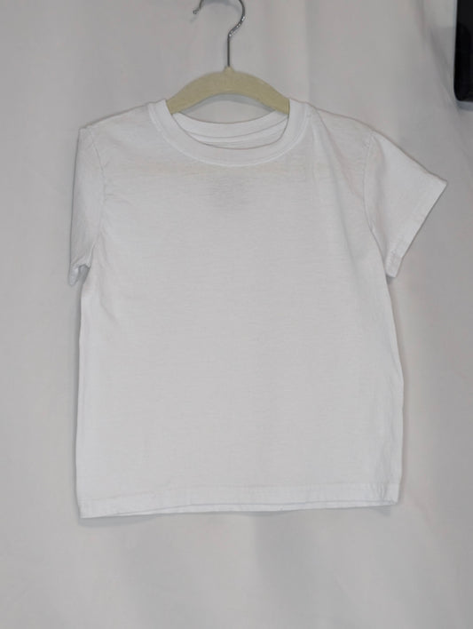 EUC Hanes s/s white crew neck undershirt 4/5 - size Youth - 4 (XS)