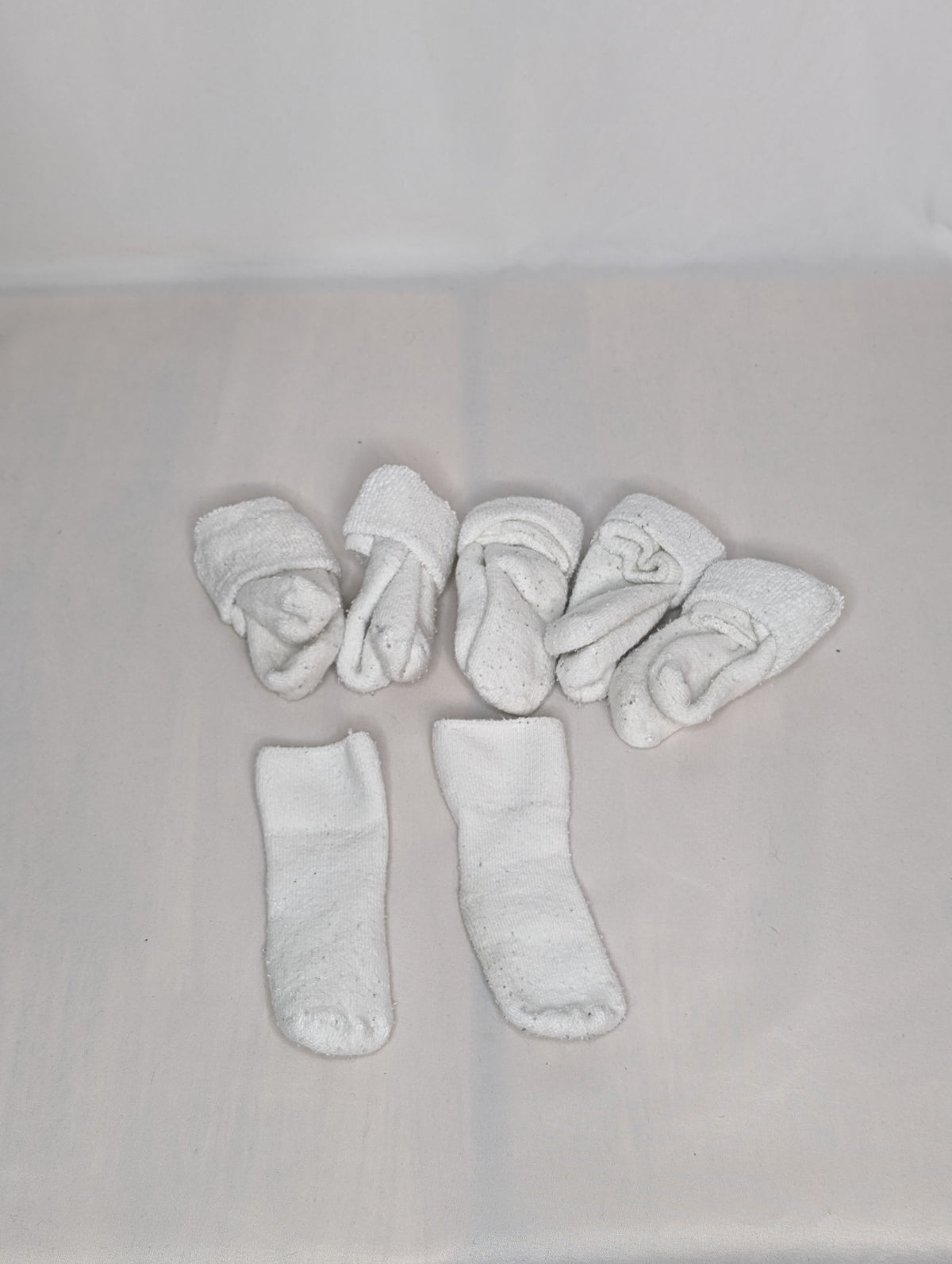 VGUC 6 pr toddler socks sized 2T/3T, white, crew - size Toddler - 2T