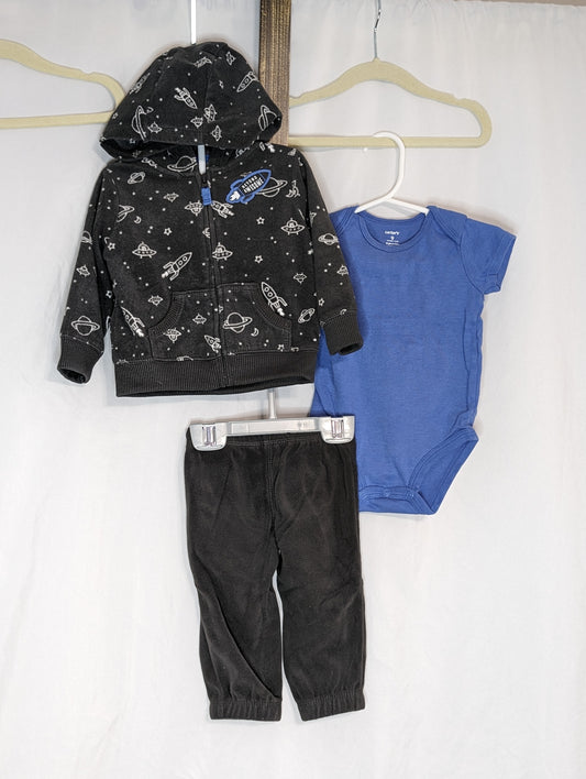 EUC Carter 3 pc, s/s blu onesie, dk grey fleece - size Month - 6-9 / 9M