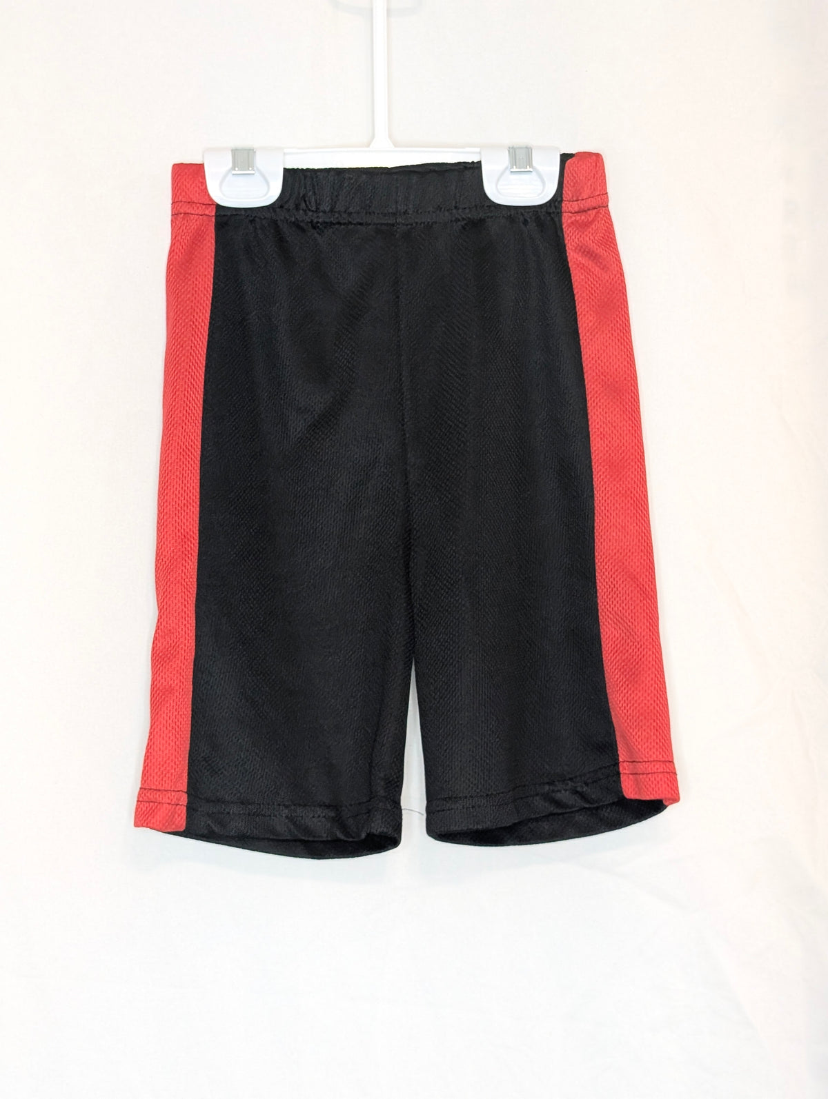 EUC mesh shorts, black & red, elastic waist - size Youth - 5 (XS)