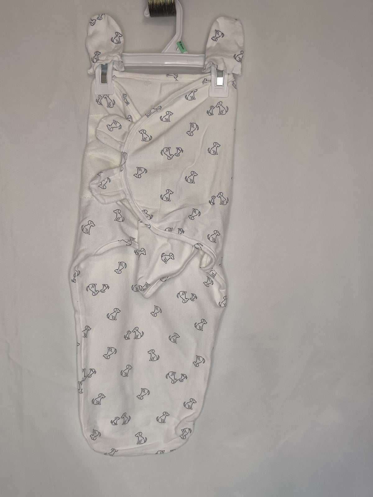 EUC Carter cotton swaddl sack w/ velcro, matching - size Month - 0-3 / 3M