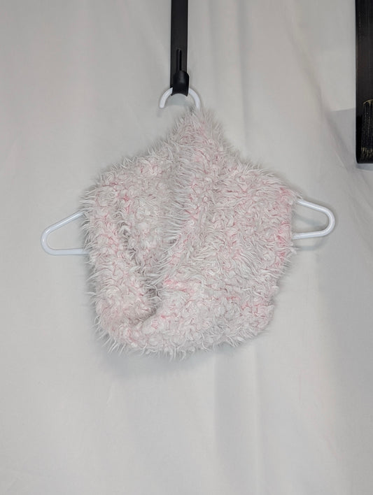 GUC infinity twist scarf light pink fuzzy plush