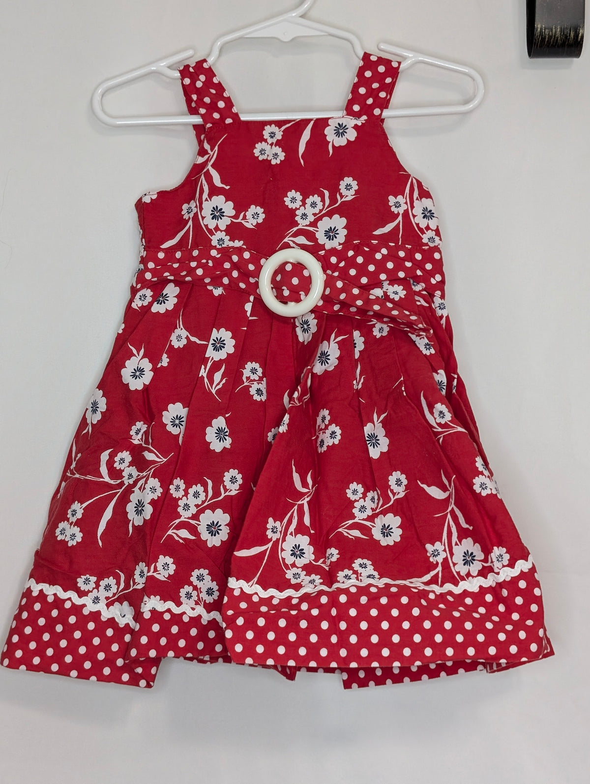 VGUC sundress, red w/ white/navy print,