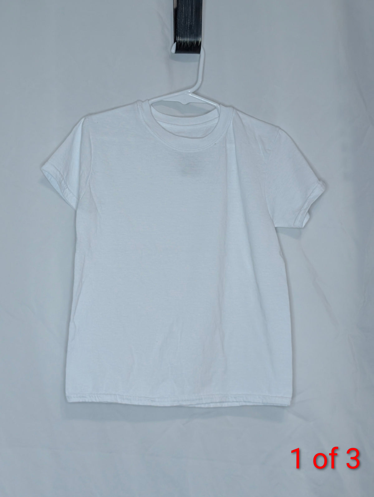 EUC Hanes s/s white undershirt - size Youth - 5 (XS)