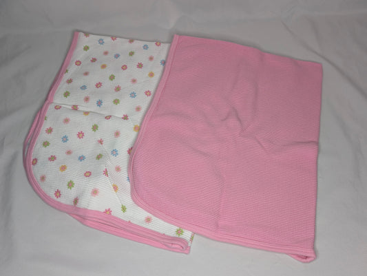 VGUC set of 2 swaddle/ receiving blankets, soft