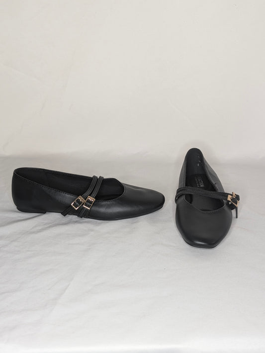 EUC Reaction KennethCole black dress flats, - size Shoes - Adult 6