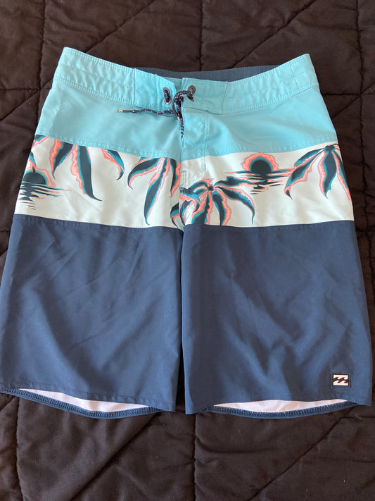 *Board Shorts Billabong 27 waist, blues - size Youth - 14 (XL)