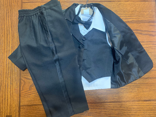 Tuxedo - 5 pc WORN ONCE - size Toddler - 2T