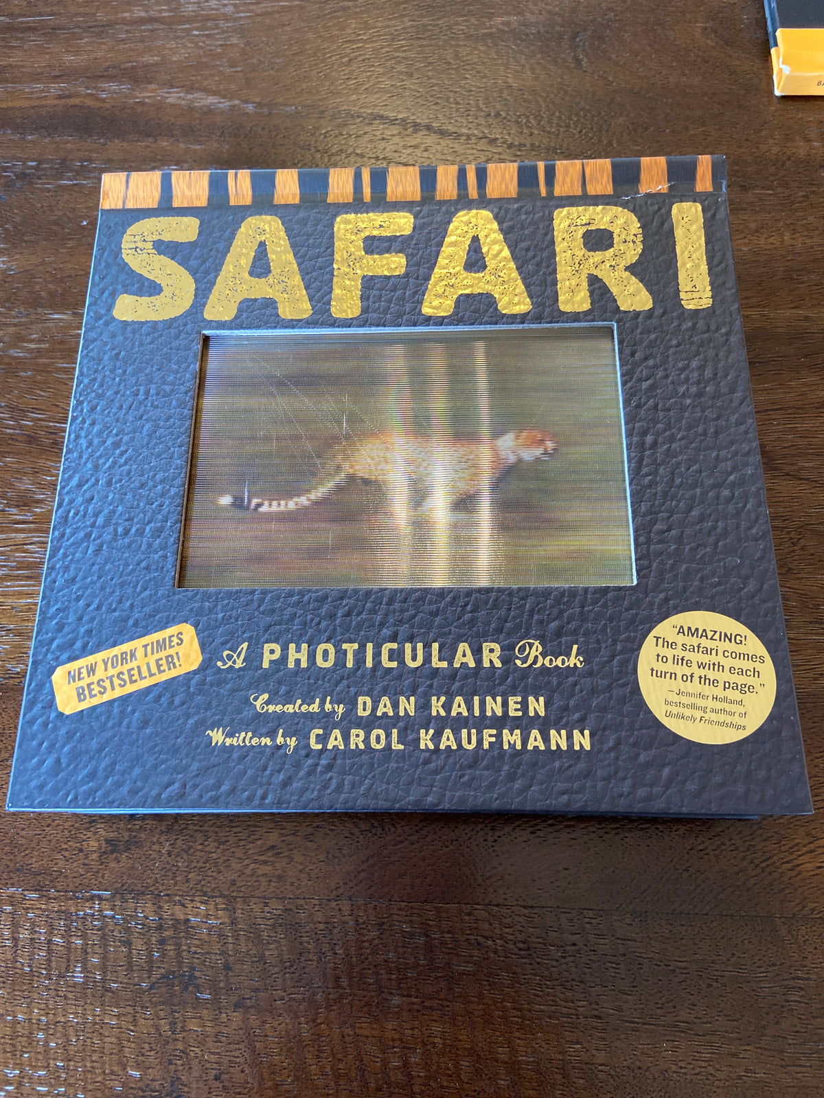 *Safari photicular image Hard cover like new